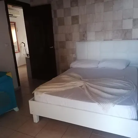 Safari 6 Apart Otel Side